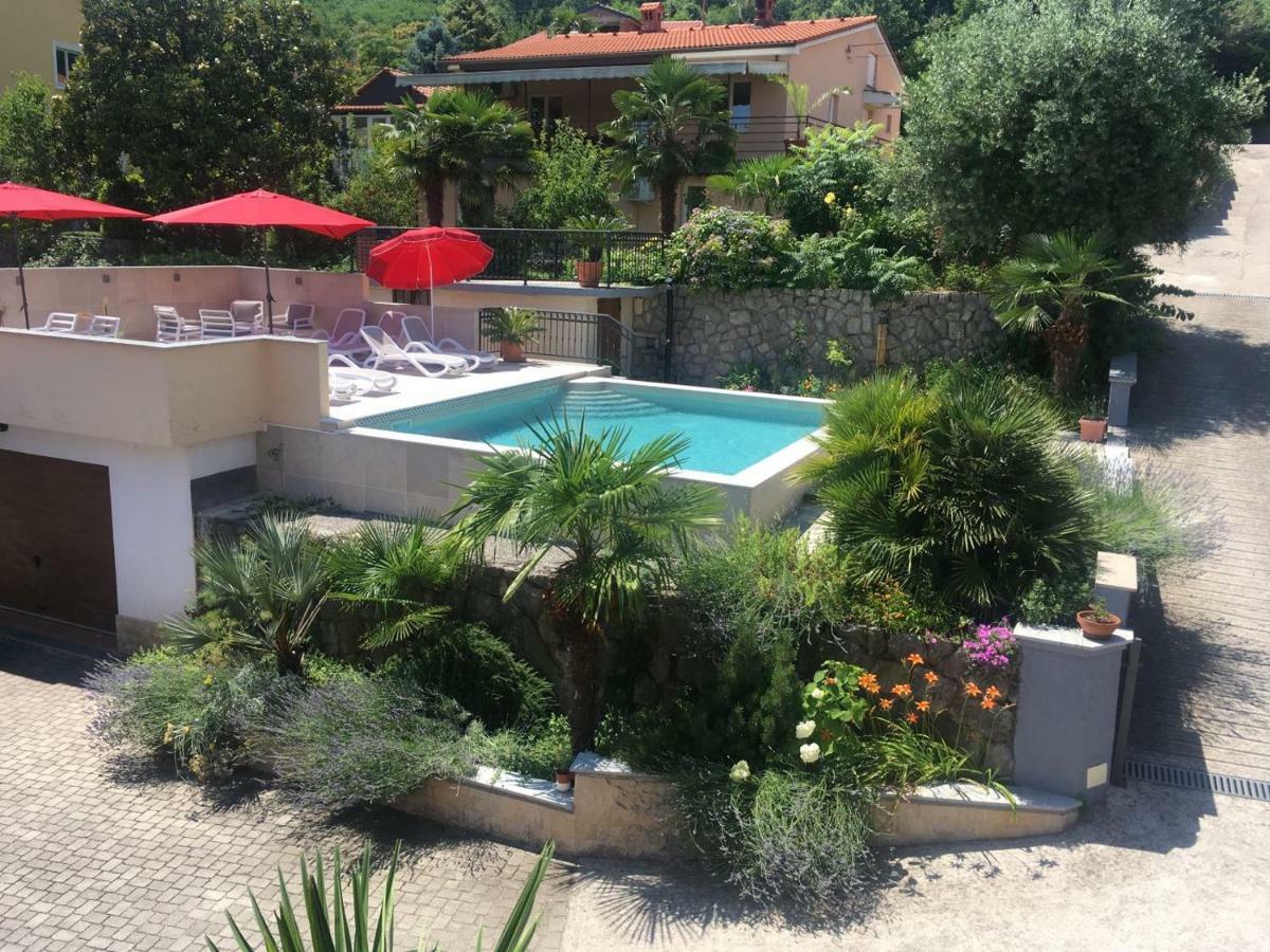 Grand Pool Apartment Ika-Abbazia Esterno foto